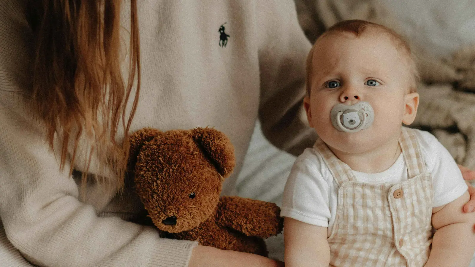 عادة "مقلقة" يمارسها الآباء تؤخر مهارات أطفالهم اللغوية