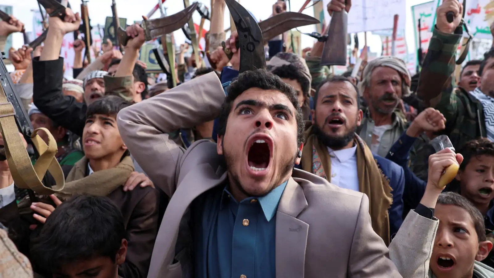 خلافات مالية وسلاح مُنفلت.. جرائم قتل "صادمة" في مناطق سيطرة الحوثيين