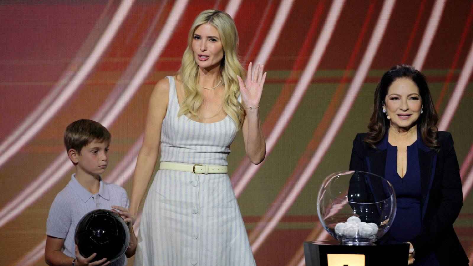 9 جميلات خطفن الأضواء في قرعة كأس العالم للأندية