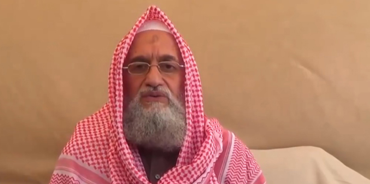 أيمن الظواهري يدعو سنة العراق لشن "حرب عصابات طويلة"