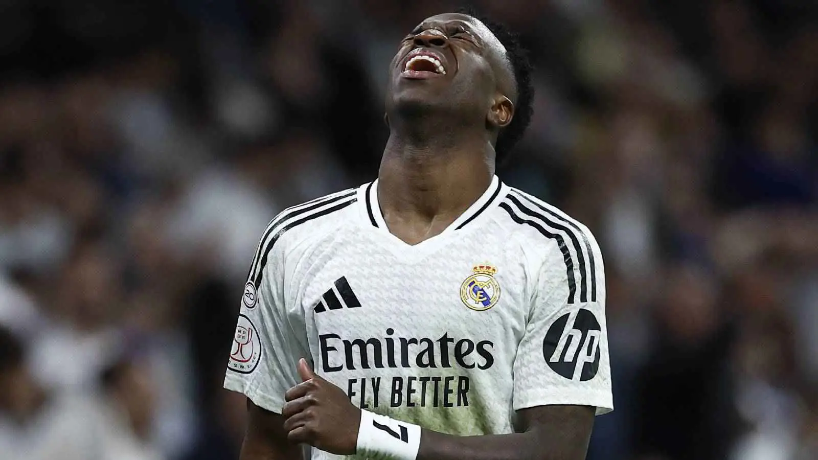 جماهير ريال مدريد تصدم فينيسيوس جونيور