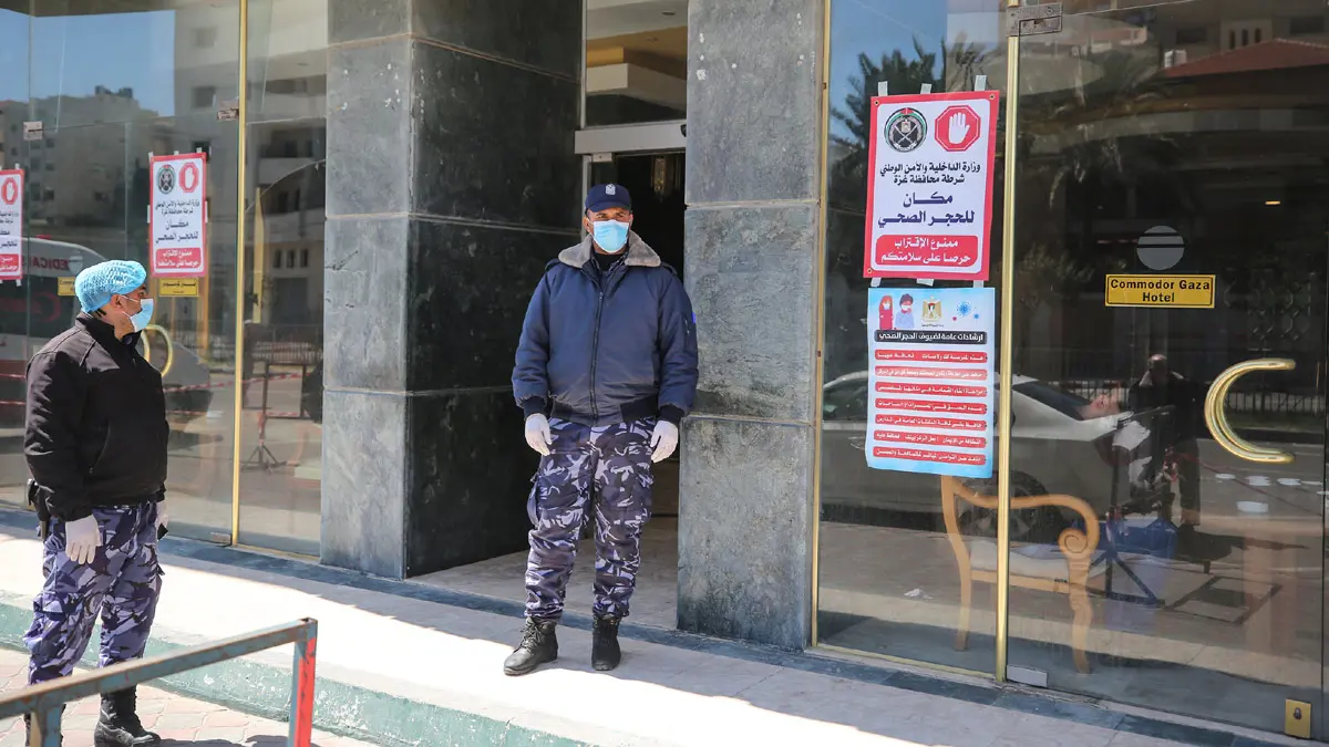 إسرائيل تربط أي مساعدات لغزة لمواجهة كورونا باستعادة رفات جنديين