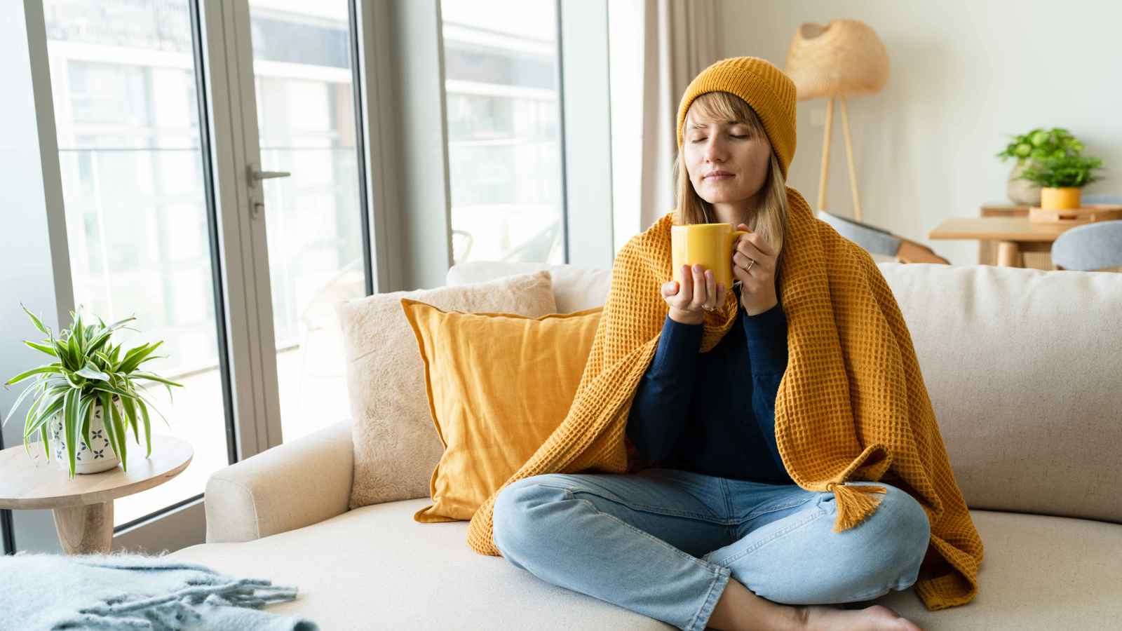 الشعور الدائم بالبرد.. أسبابه والأمراض التي يسببها