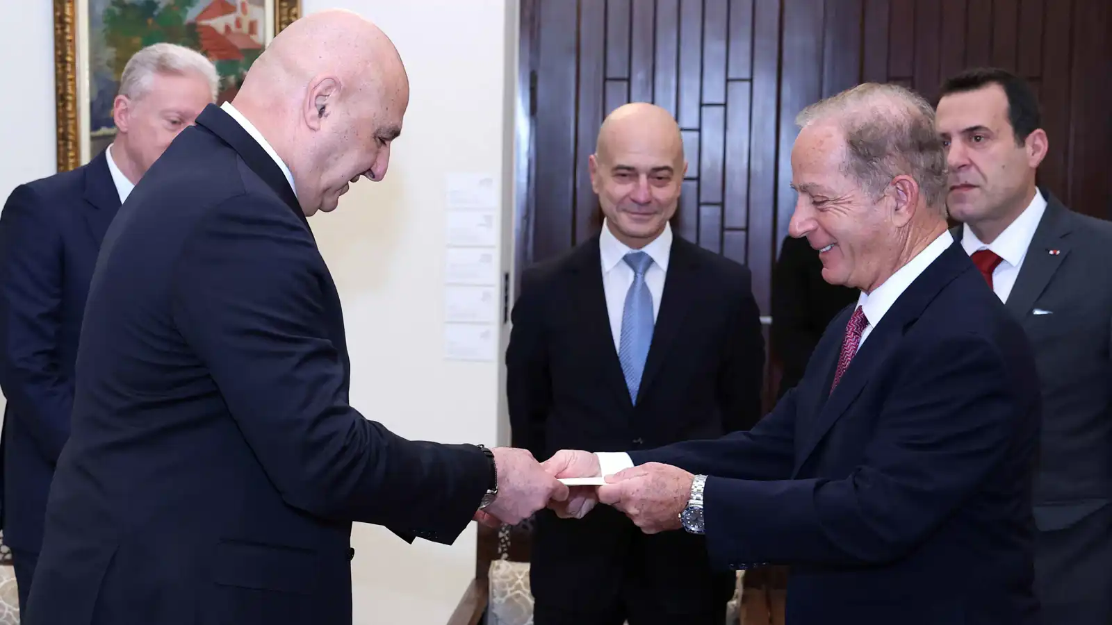 اقتراح أمريكي بوفد لبناني يمثل كل الطوائف للتفاوض مع إسرائيل