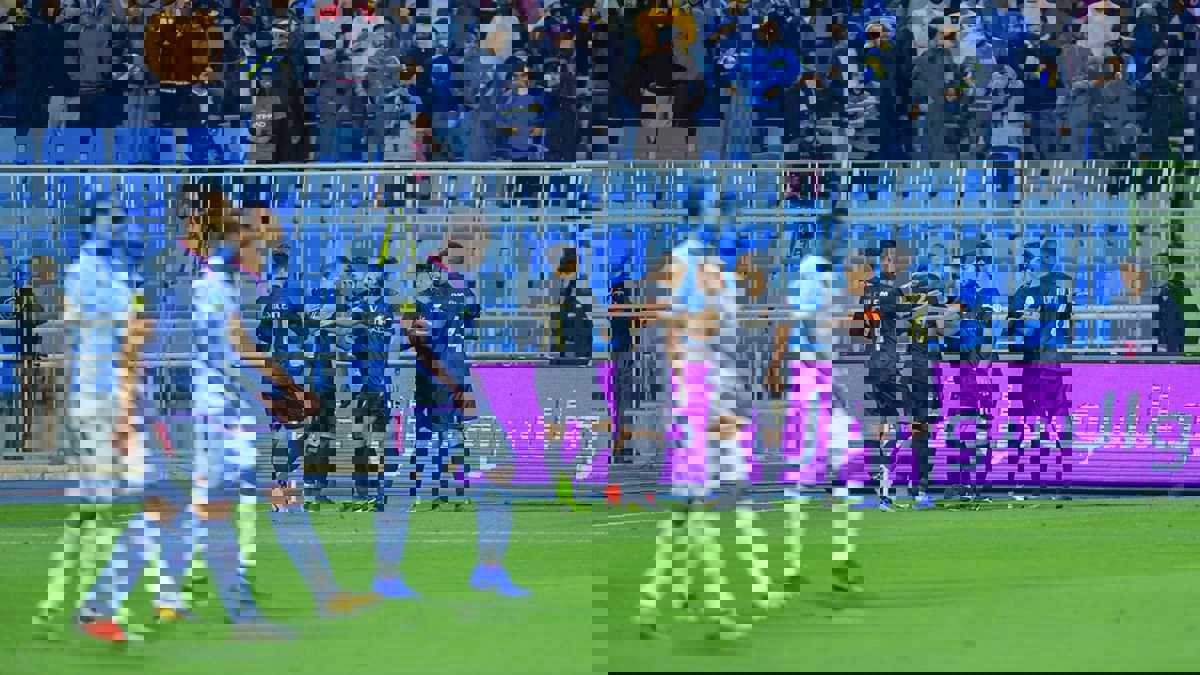 نادي النصر يتخطى القادسية وينفرد بوصافة ترتيب الدوري السعودي (فيديو)