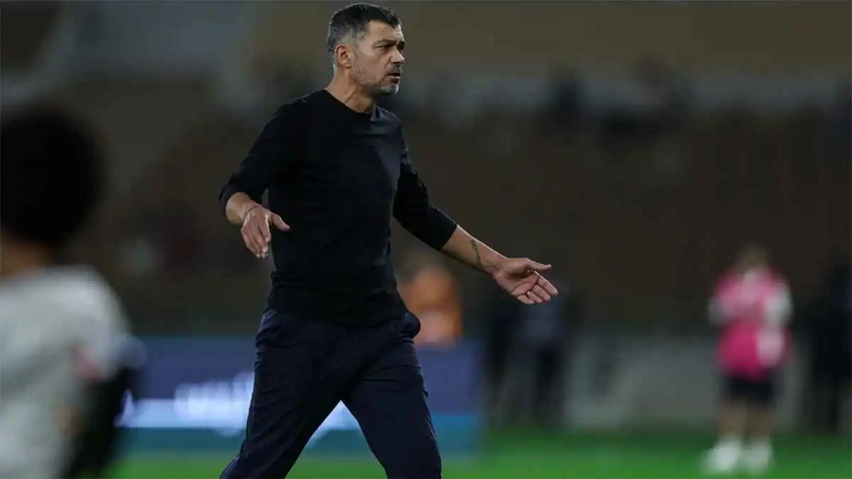 فقط أسماء في الملعب.. كونسيساو يشن هجوما كبيرا على لاعبي الاتحاد