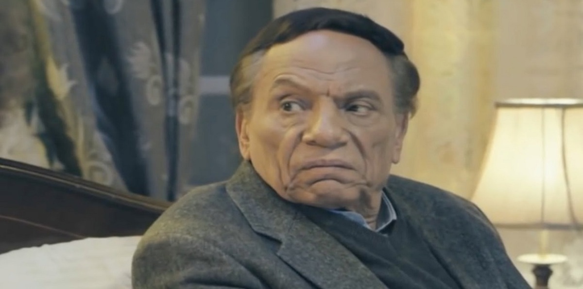 عادل إمام يهدد فريق عمل "عوالم خفية" بسبب "فيسبوك"