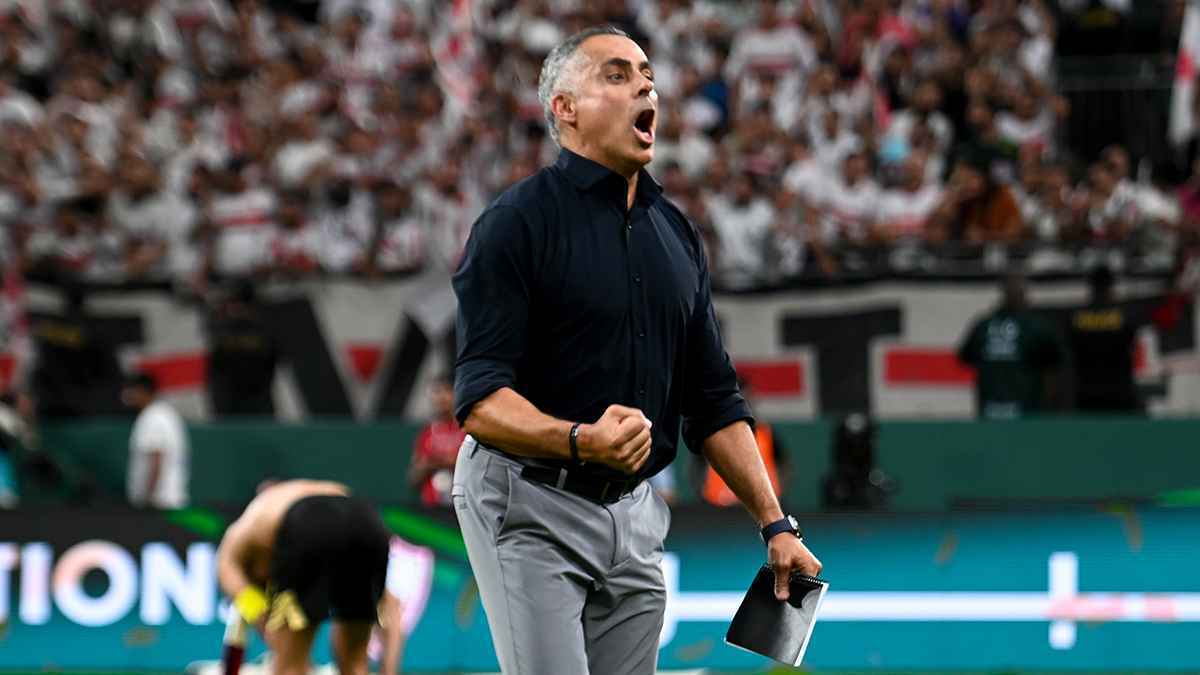 تحرك مفاجئ من الزمالك لمنع غوميز من التوقيع للأهلي المصري