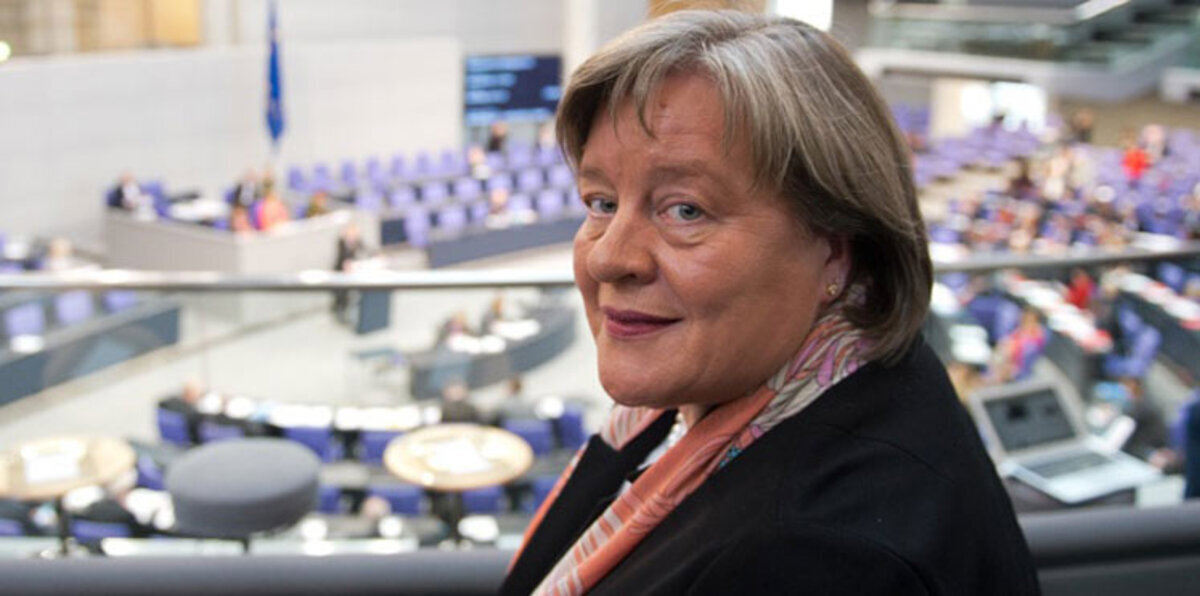 ‎  مسؤولة بحزب ميركل: المخابرات الألمانية تنتهك القانون