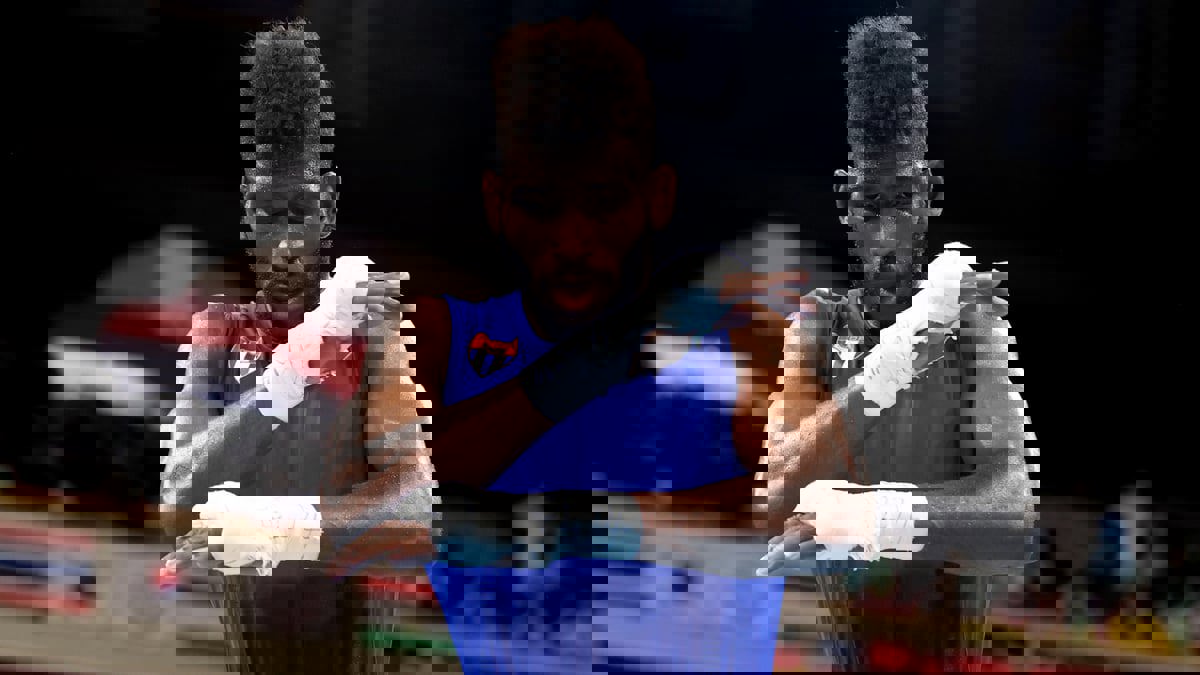 برقصة لمايكل جاكسون.. كروز يحتفل بذهبية وزن الخفيف (فيديو)