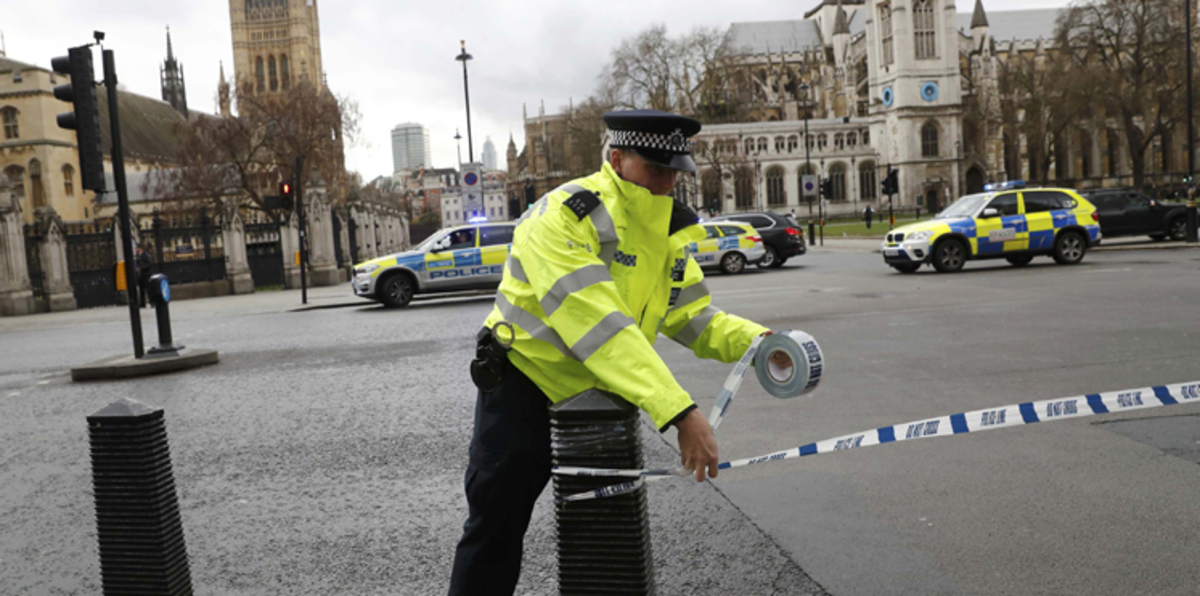 شاهد.. الصور الأولى لمنفذ الهجوم الدامي قرب البرلمان البريطاني