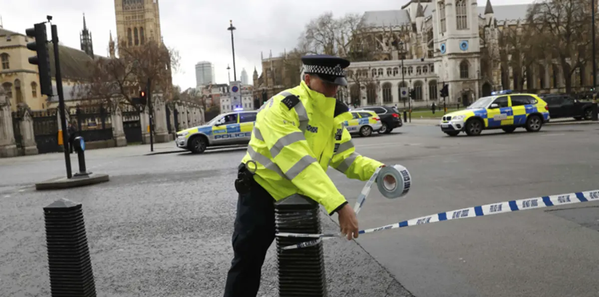 شاهد.. الصور الأولى لمنفذ الهجوم الدامي قرب البرلمان البريطاني