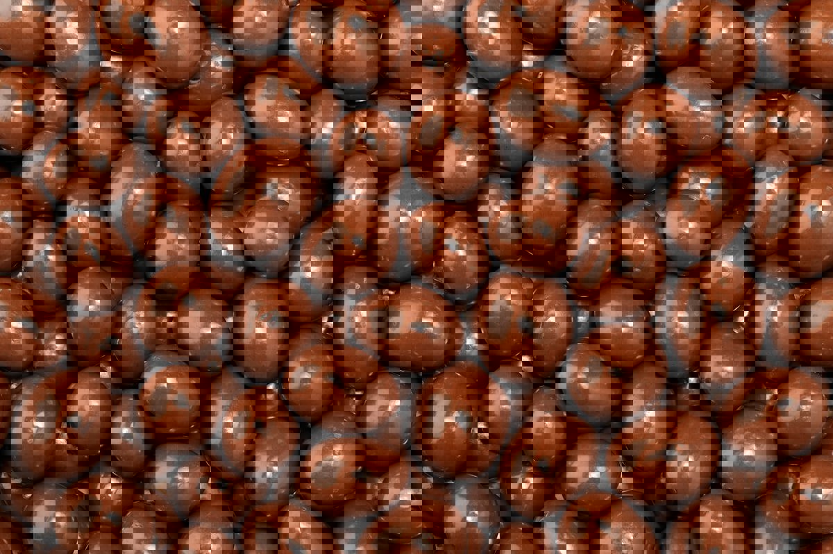 منها الشوكولاته.. 5 منتجات تحتوي على مشتقات البترول