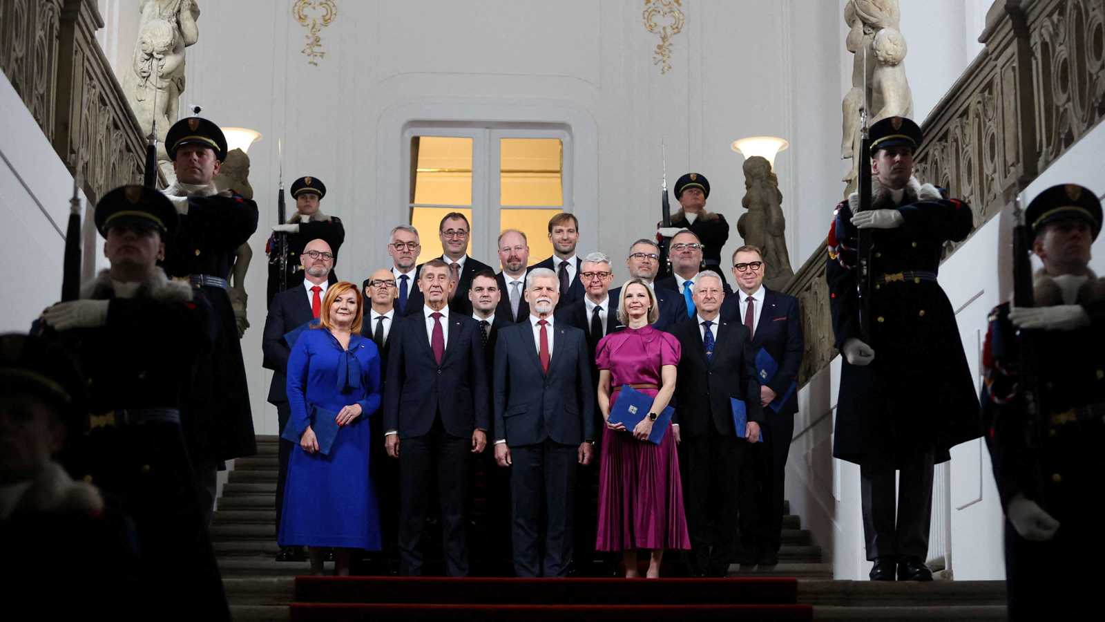 حكومة أندريه بابيش الجديدة تؤدي اليمين الدستورية