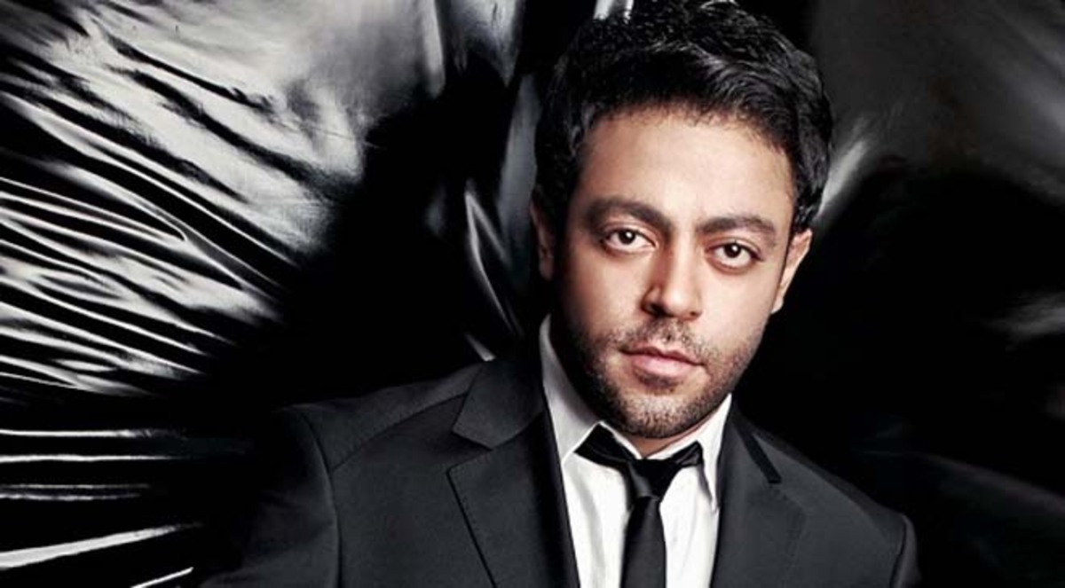 تامر عاشور يرثي أحمد زكي بذكرى وفاته