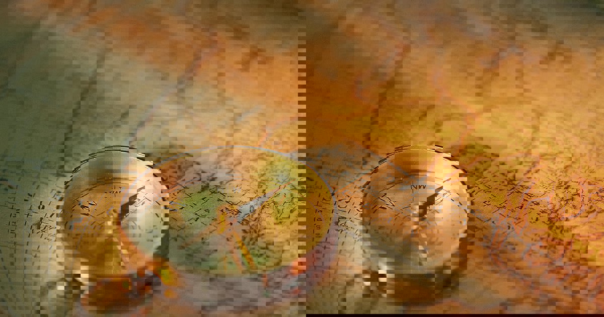 قد جاء يعتذر