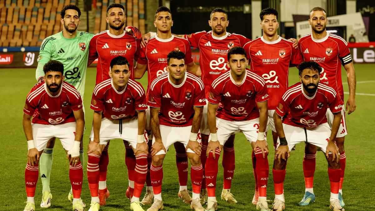 الأهلي المصري ينقض على "أسد" 
