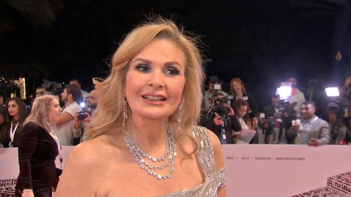 يسرا تكشف أسباب غيابها عن دراما رمضان.. ومفاجأتها مع منير (فيديو)