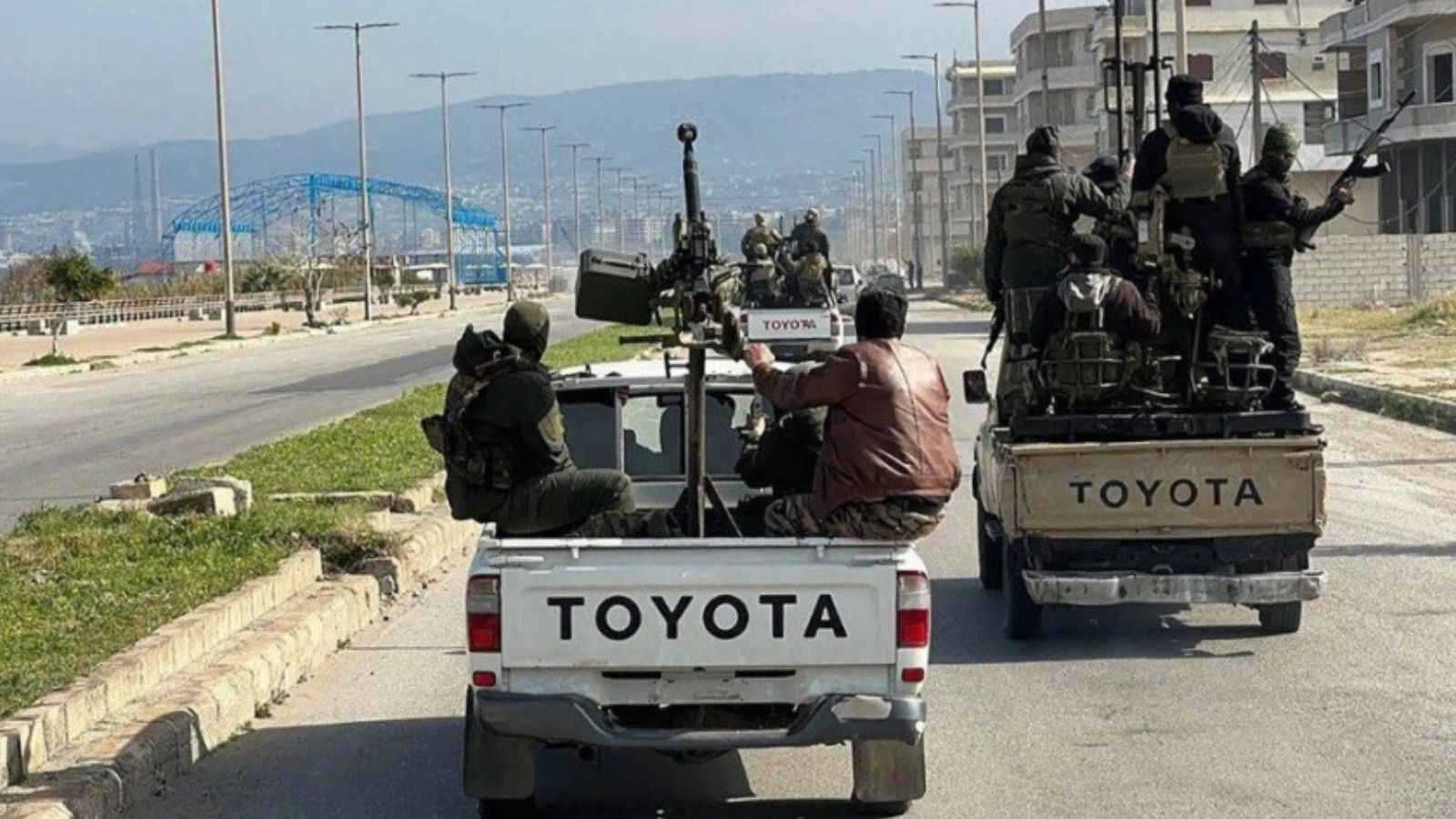 سوريا.. مقتل 3 من "فلول النظام" إثر اشتباكات بريف اللاذقية