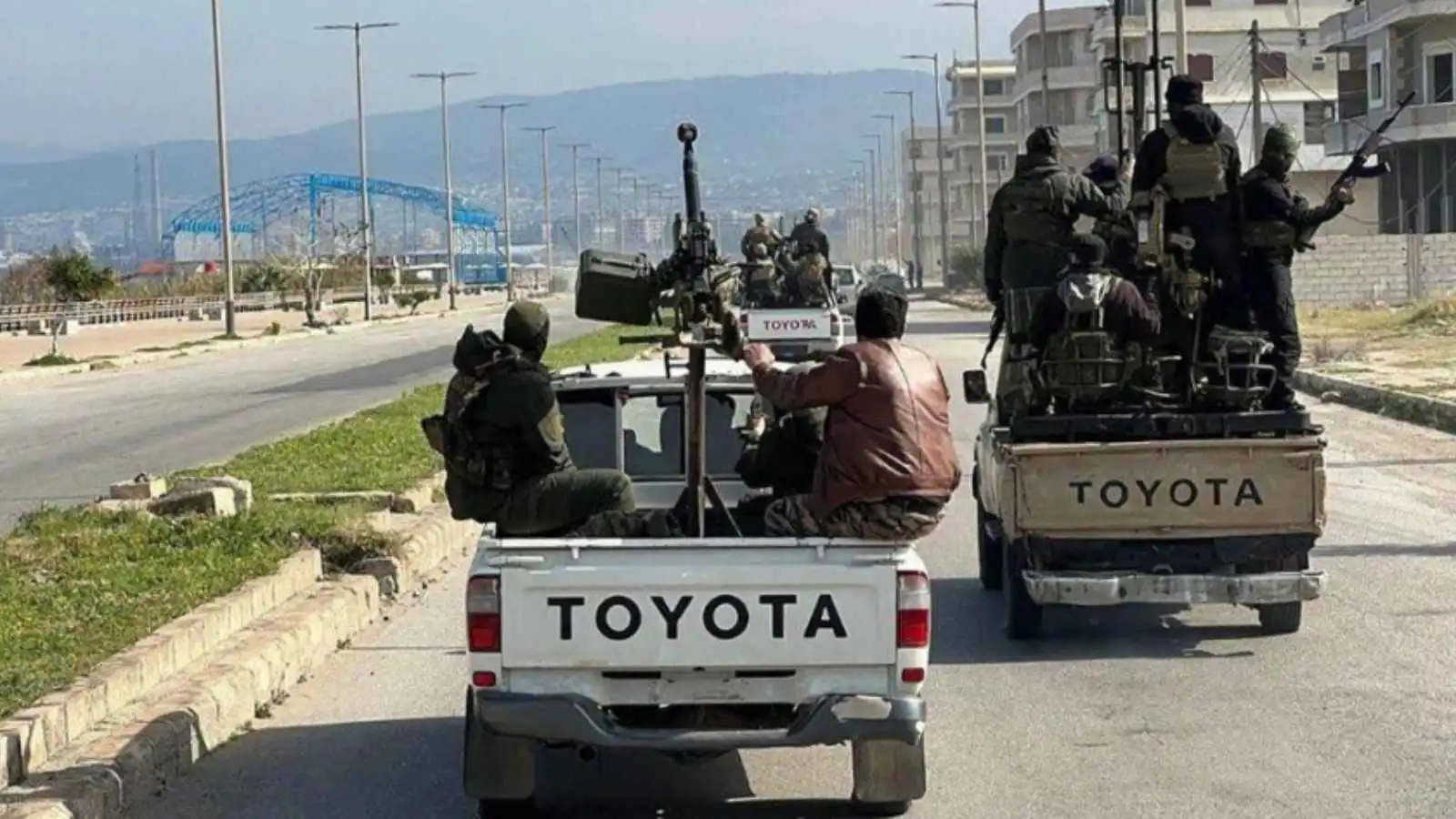 سوريا.. مقتل 3 من "فلول النظام" إثر اشتباكات بريف اللاذقية