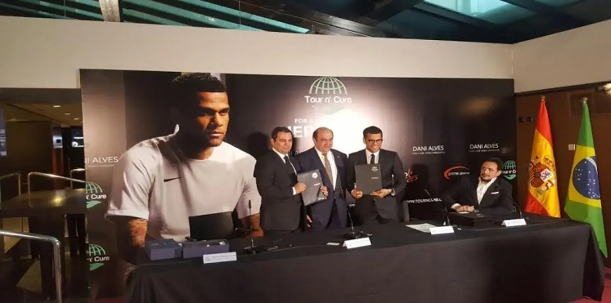 نجم برشلونة يشارك بحملة لدعم السياحة العلاجية في مصر (صور)