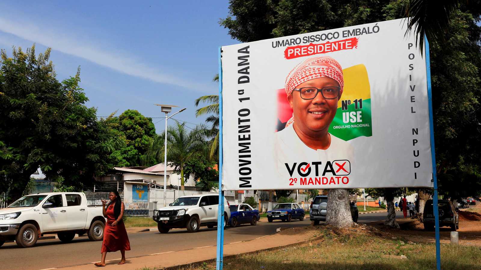 ذراع ماكرون في أفريقيا.. من هو "إمبالو" رئيس غينيا بيساو المخلوع؟