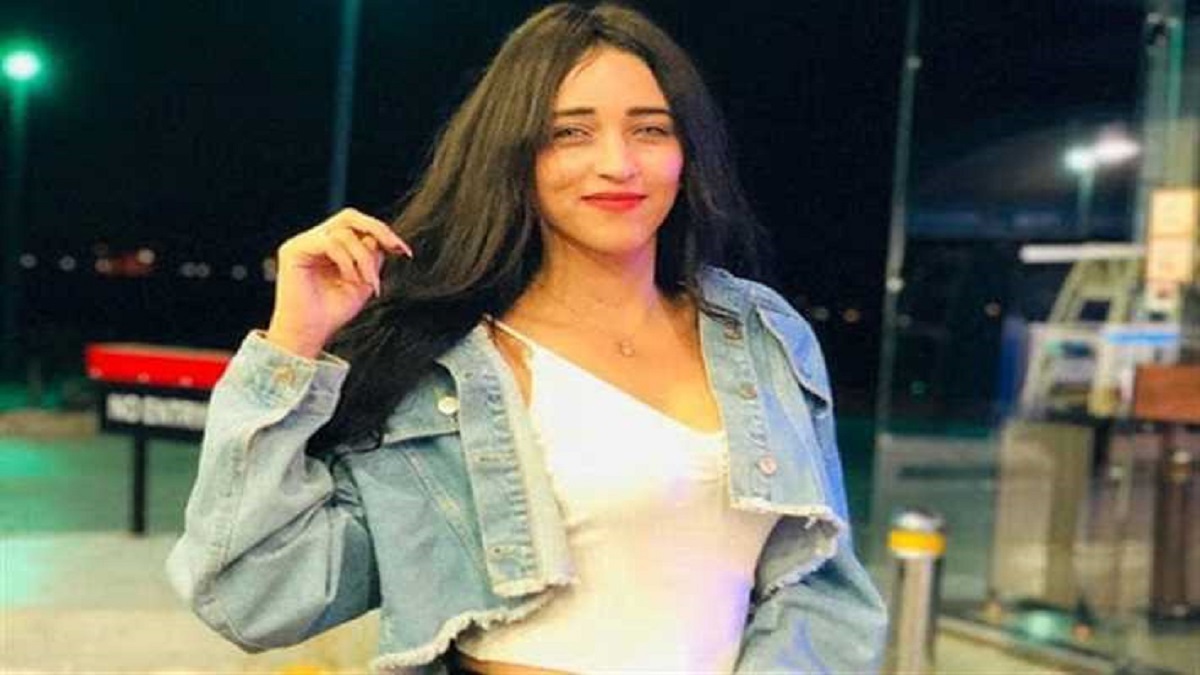 مصر .. السجن 3  أعوام لفتاة "التيك توك" منار سامي