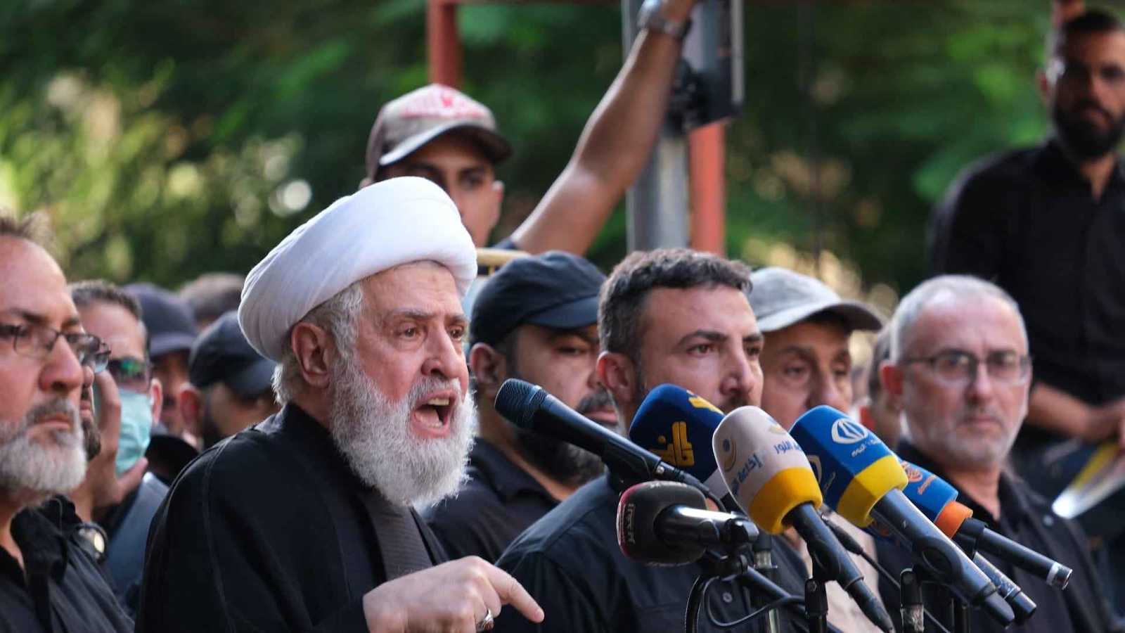 قرار الحسم بيد إيران.. "صراع أجنحة" داخل حزب الله حول الرد على خروقات إسرائيل