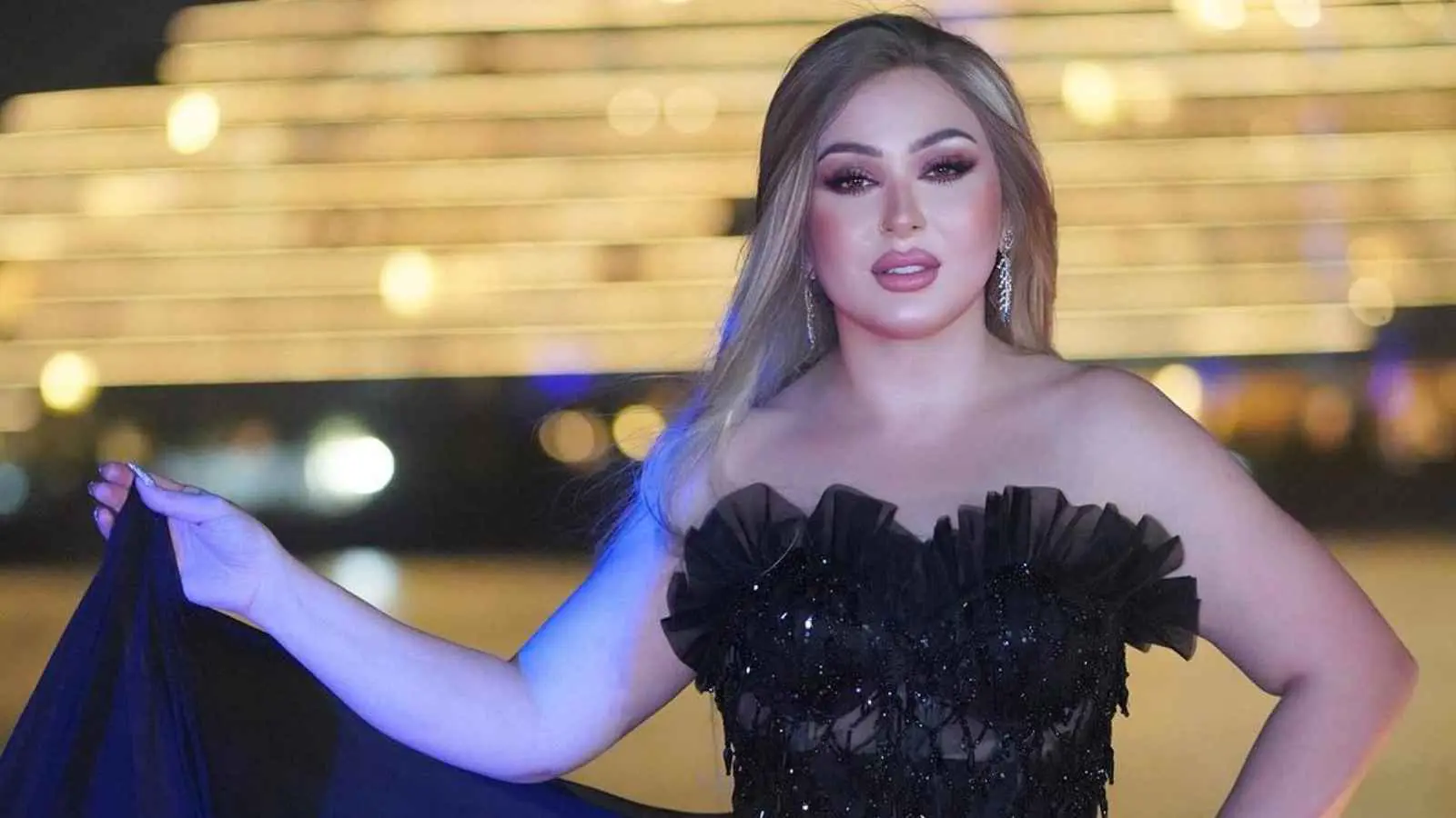 فرح يوسف ترد على منتقدي ظهورها بملابس السباحة مع زوجها