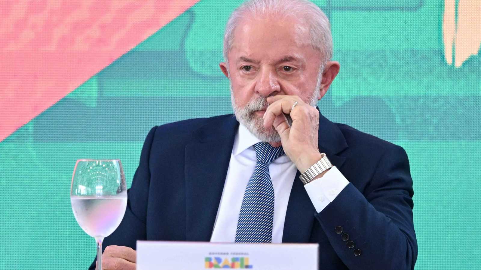 دا سيلفا ينتقد سياسات ترامب ويدين "الابتزاز الجمركي"