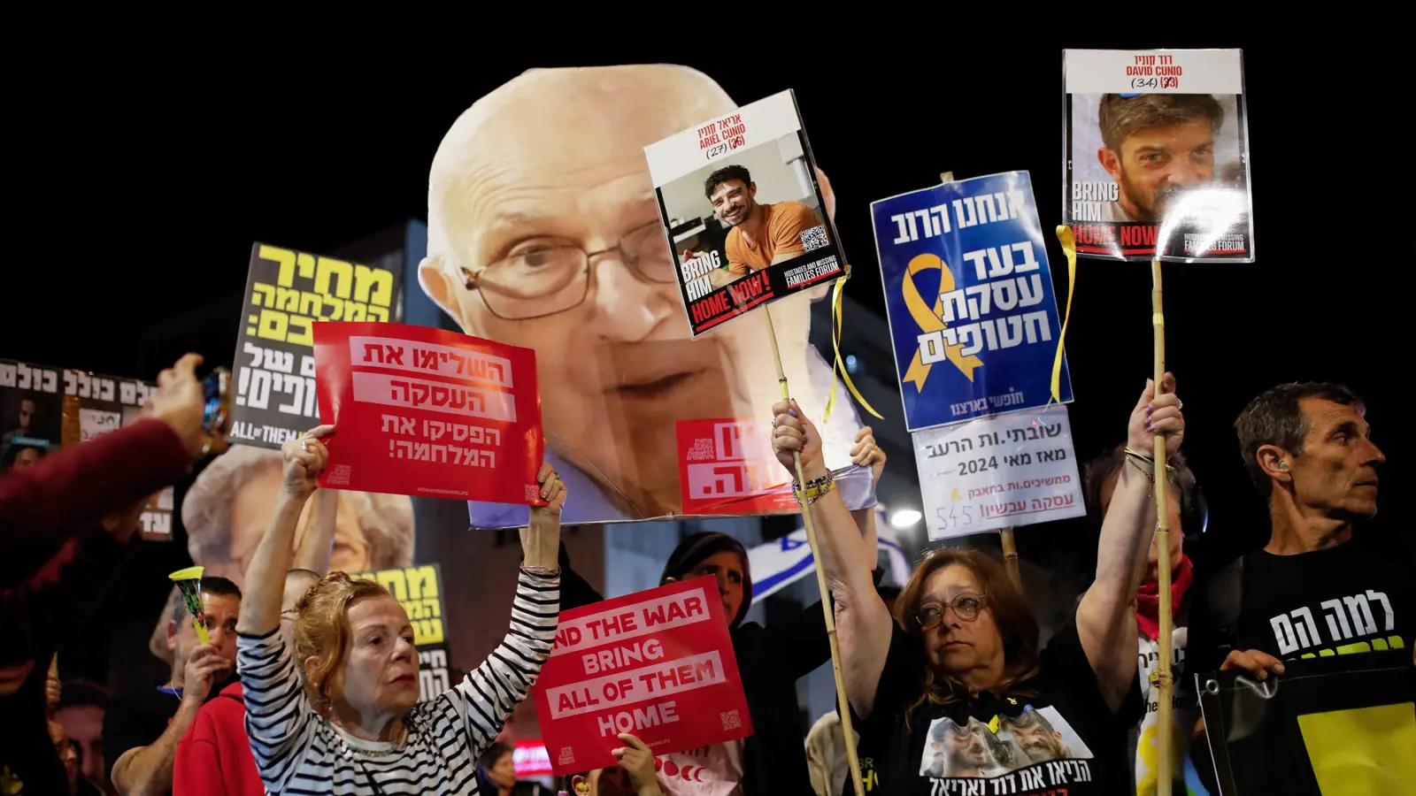 مسؤول إسرائيلي: الرهائن يعانون ومقتلهم "غير مهم"