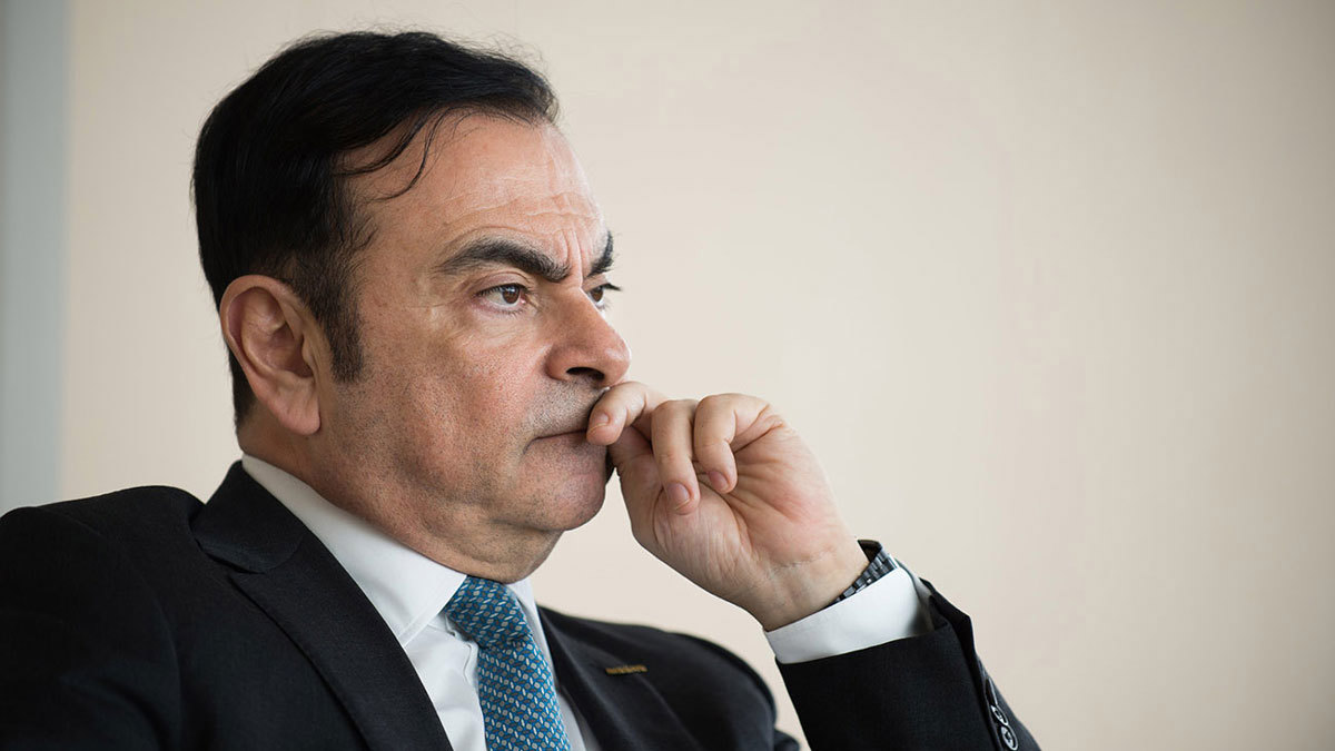 "ميتسوبيشي موتورز" تعزل رئيس مجلس إدارتها كارلوس غصن