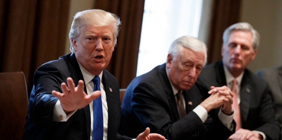 هكذا اختلفت الصحافة الدولية في البحث عن تعبير مهذب لكلمة ترامب النابية