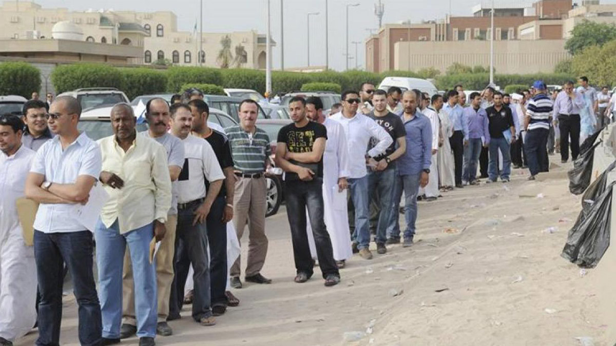 هل تتأثر العمالة المصرية في الكويت بطلبات الإحلال؟