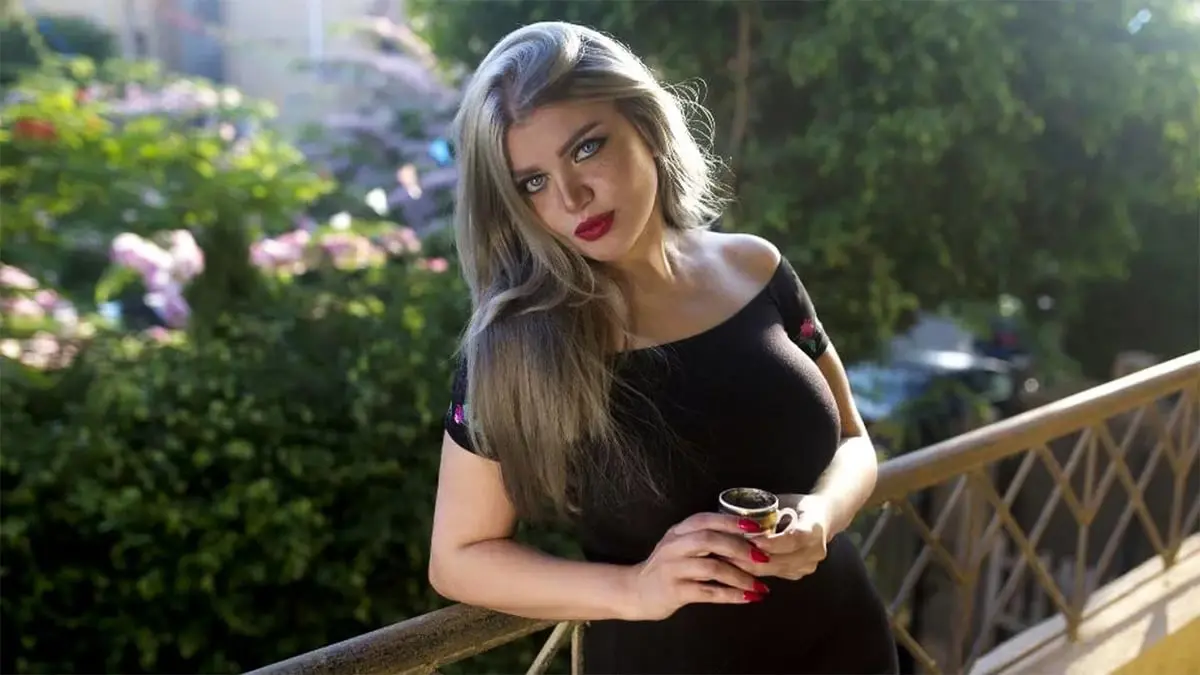 ياسمين الخطيب تتهم "ملائكة الرحمة" بسرقة مجوهراتها