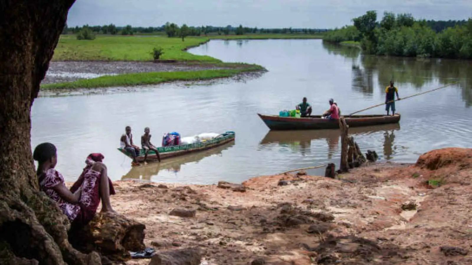 بين أفريقيا الوسطى والكونغو.. كيف تحول نهر أوبانجي إلى ملاذ للتهريب؟