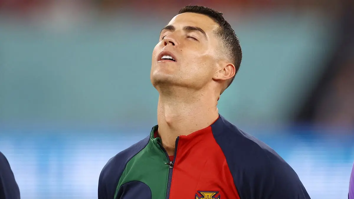 بكاء كريستيانو رونالدو أثناء النشيد الوطني قبل مباراة البرتغال وغانا (صور)