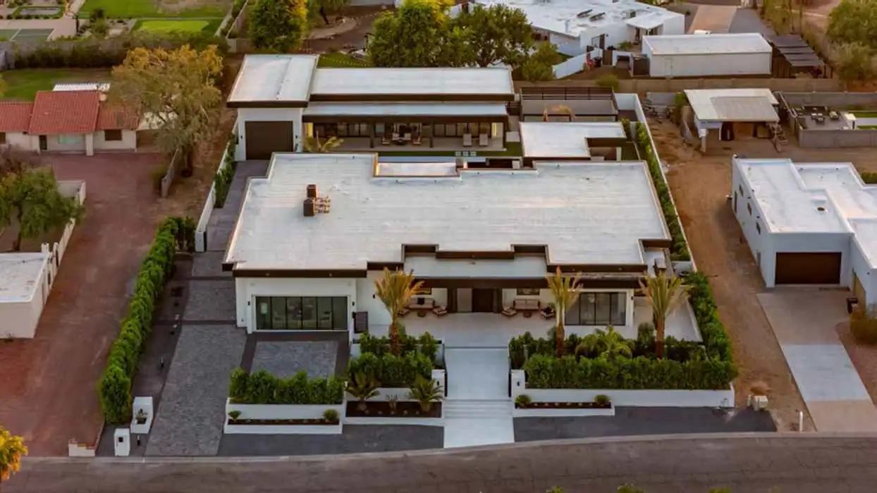 تصاعد العنف يدفع أثرياء الغرب لتحصين قصورهم وبناء الملاجئ