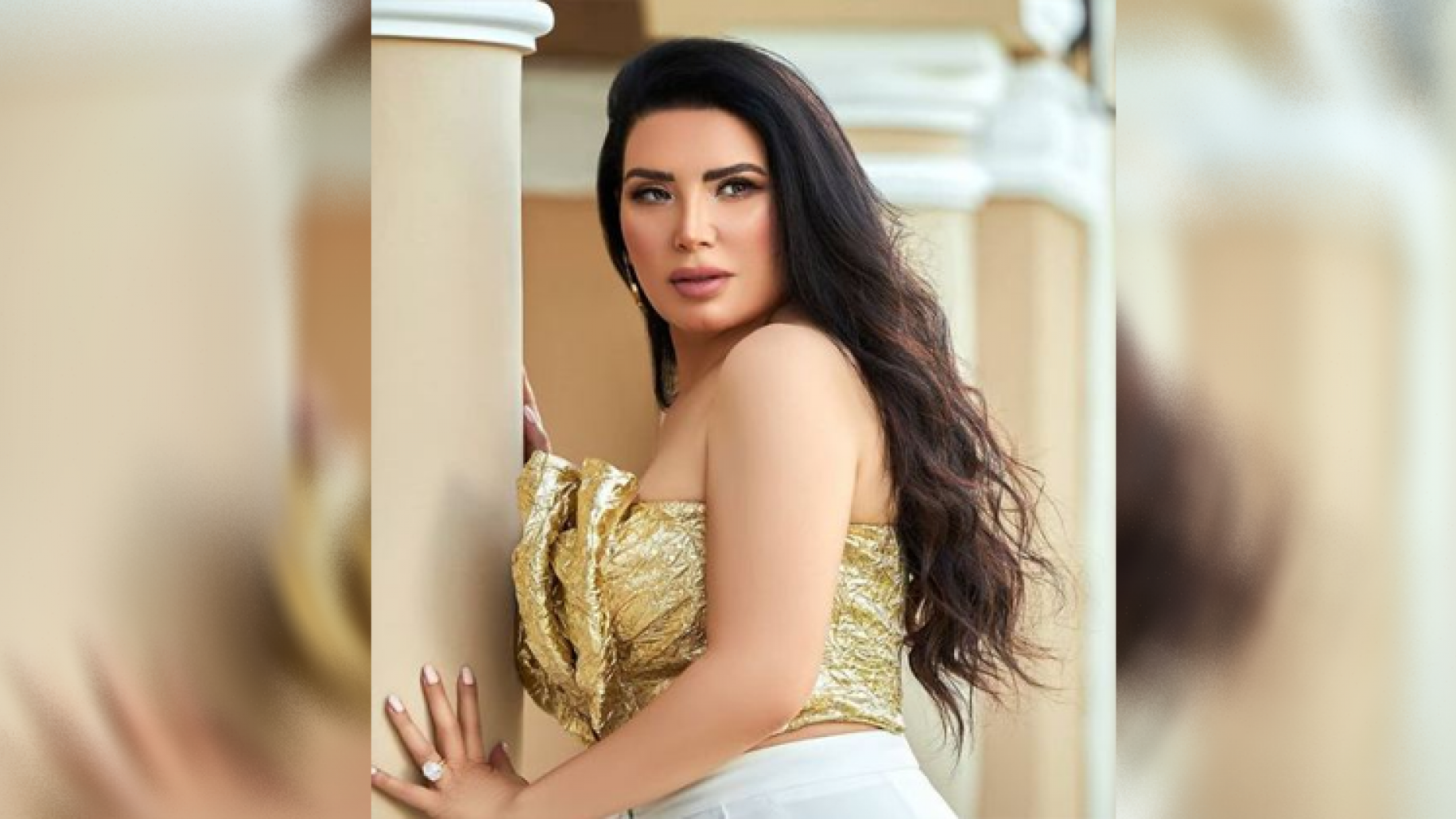 عبير صبري تكشف سر خلعها الحجاب (فيديو)