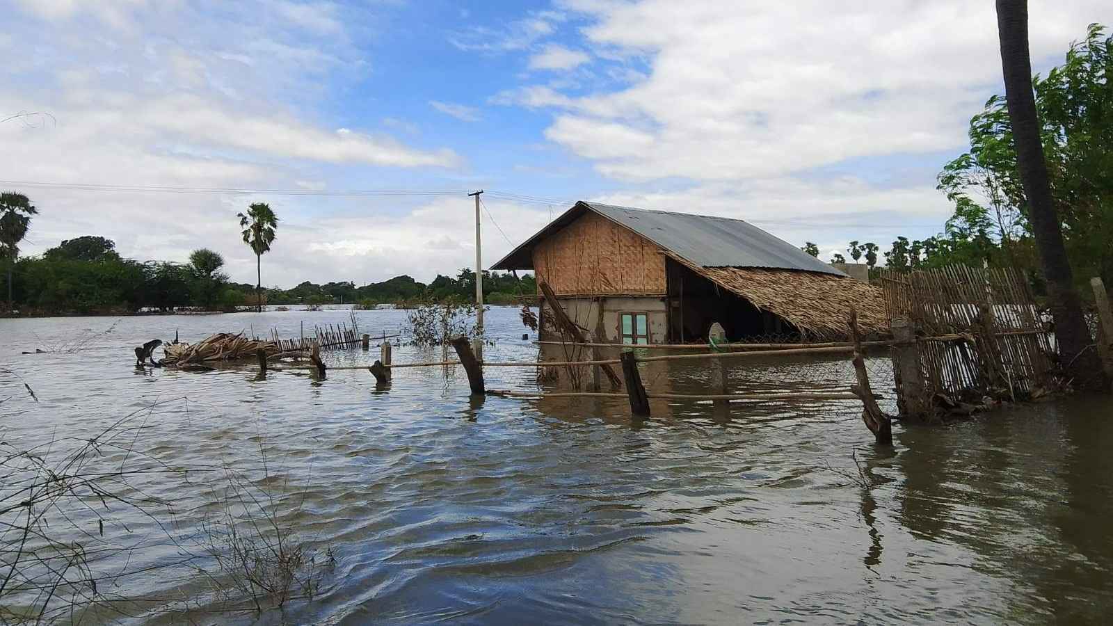 تفاقم الأزمة الإنسانية في نيجيريا نتيجة الفيضانات المستمرة