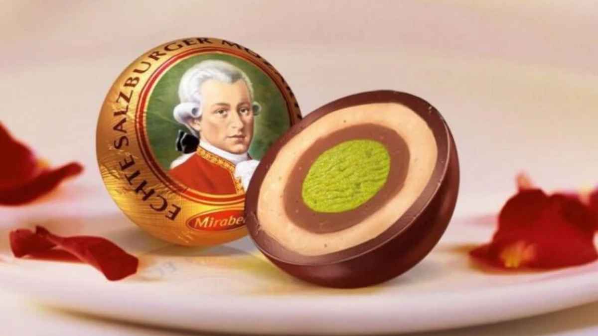 أزمة كرات "موزارت".. هل تفقد الشوكولاتة الشهيرة هويتها النمساوية؟