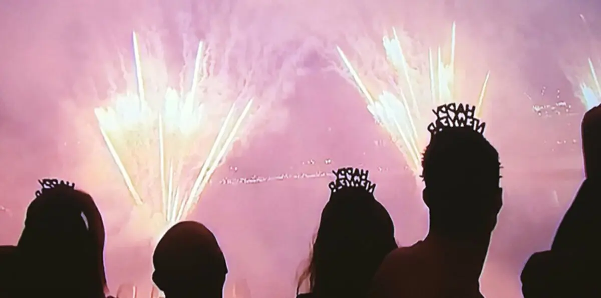 شاهد احتفال أبوظبي بالعام الجديد 2017 