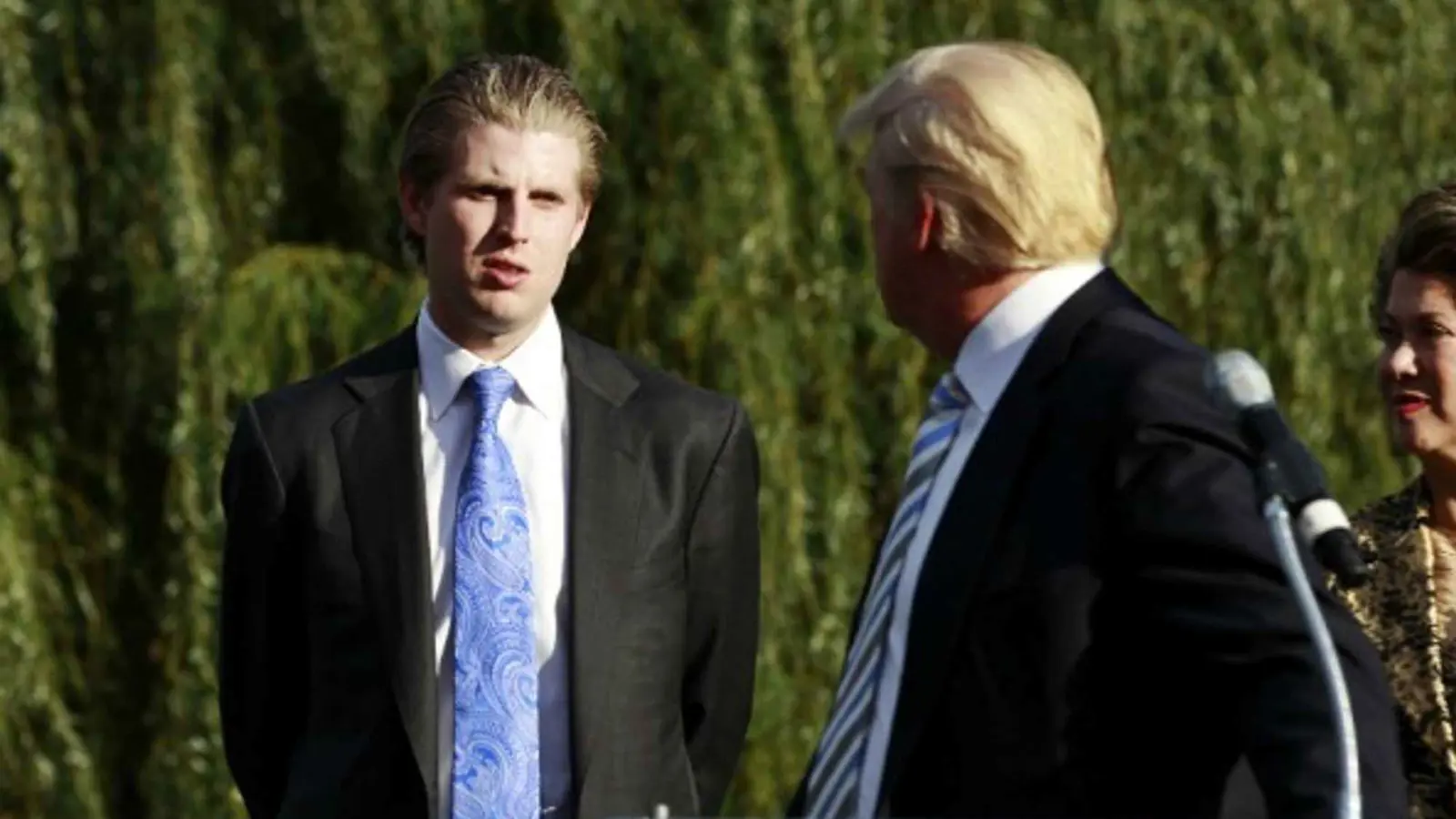 "نصف السياسيين لا يعجبونه".. نجل ترامب قد يترشح للرئاسة