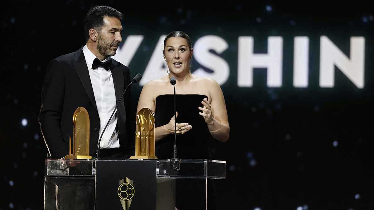 النجوم وزوجاتهم.. أفضل 15 صورة من حفل الكرة الذهبية (شاهد)
