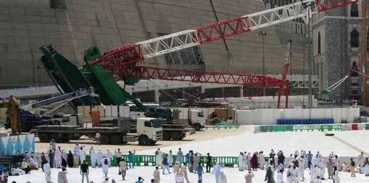 المحكمة العليا السعودية تصدر قرارًا بنقض براءة متهمي "رافعة الحرم"