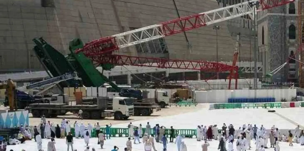 المحكمة العليا السعودية تصدر قرارًا بنقض براءة متهمي "رافعة الحرم"