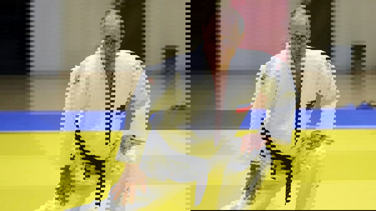 الاتحاد الدولي للجودو يوقف رئيسه الشرفي بوتين