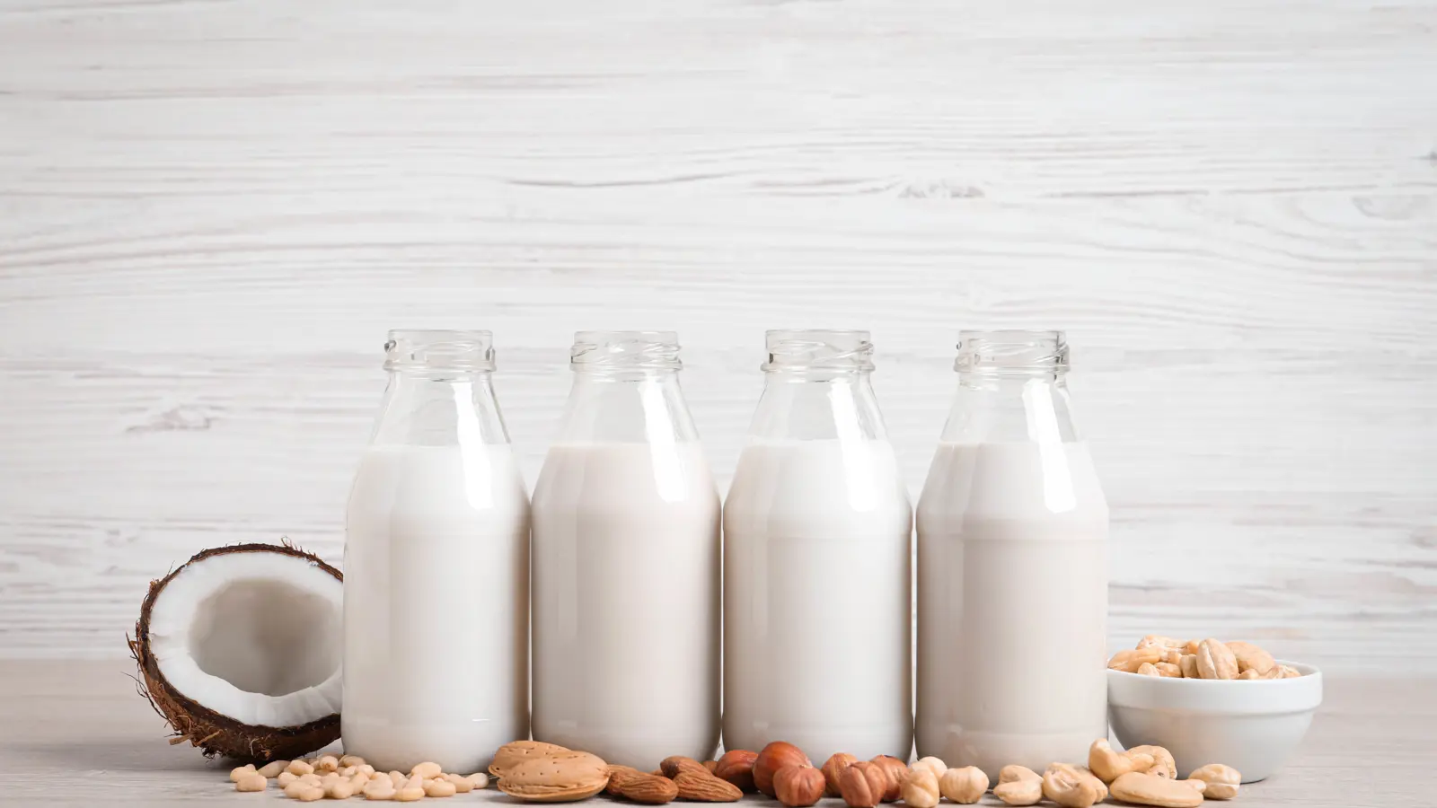 هل الحليب النباتي صحي كما نعتقد؟