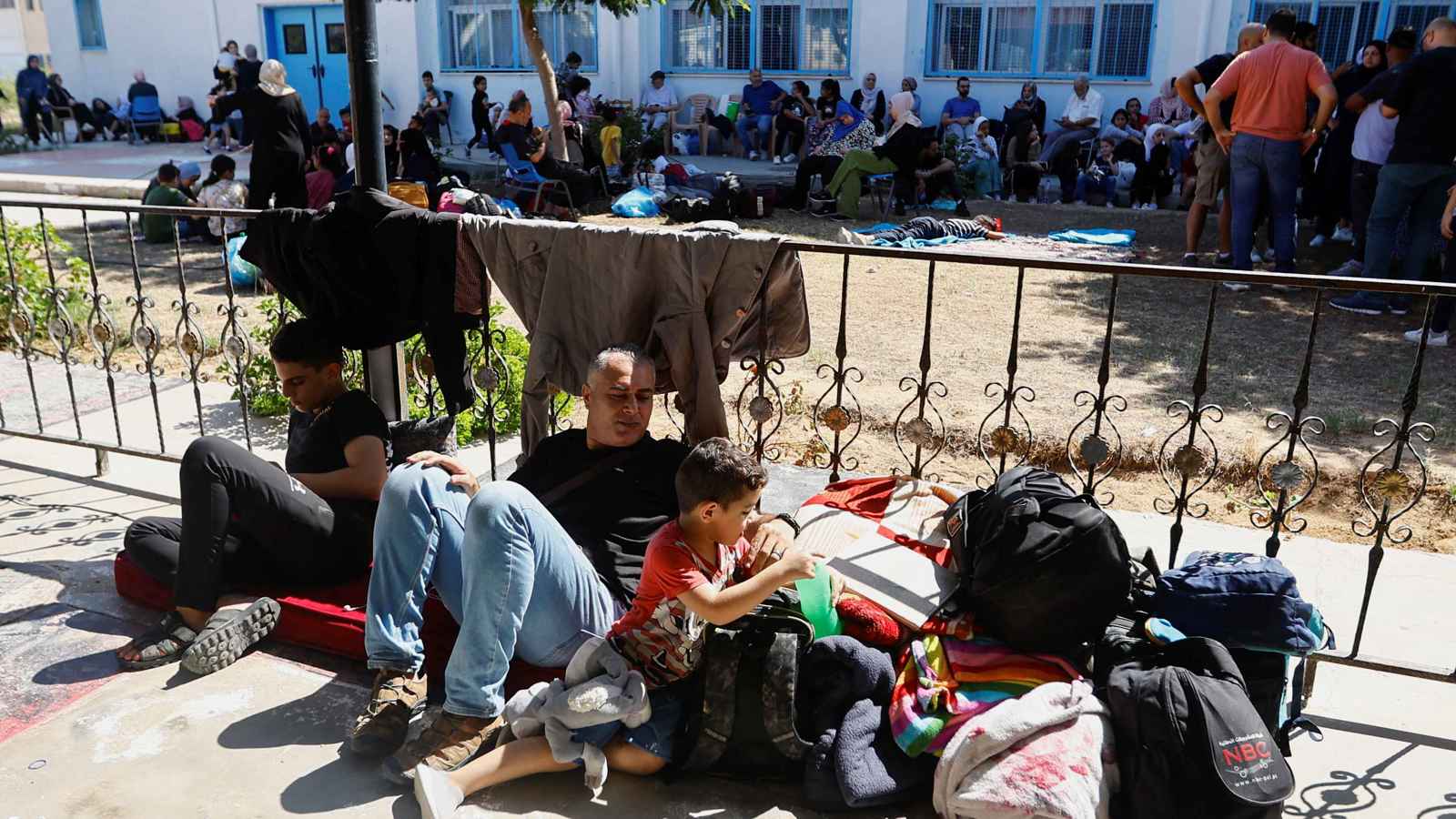 بعد عام من الدمار.. مأساة النازحين في غزة بانتظار "تسوية كبرى"