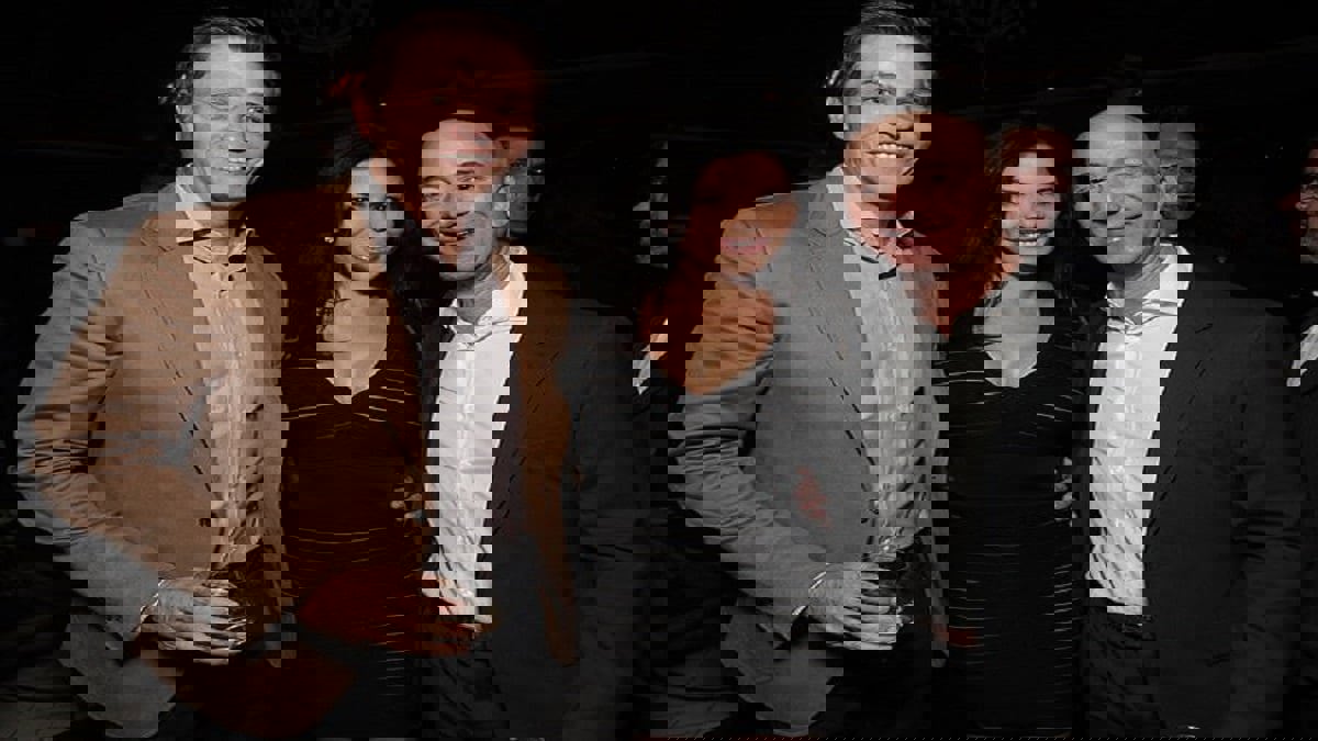 الكشف عن هوية مسرب الرسائل المتبادلة بين الملياردير جيف بيزوس وصديقته الحالية